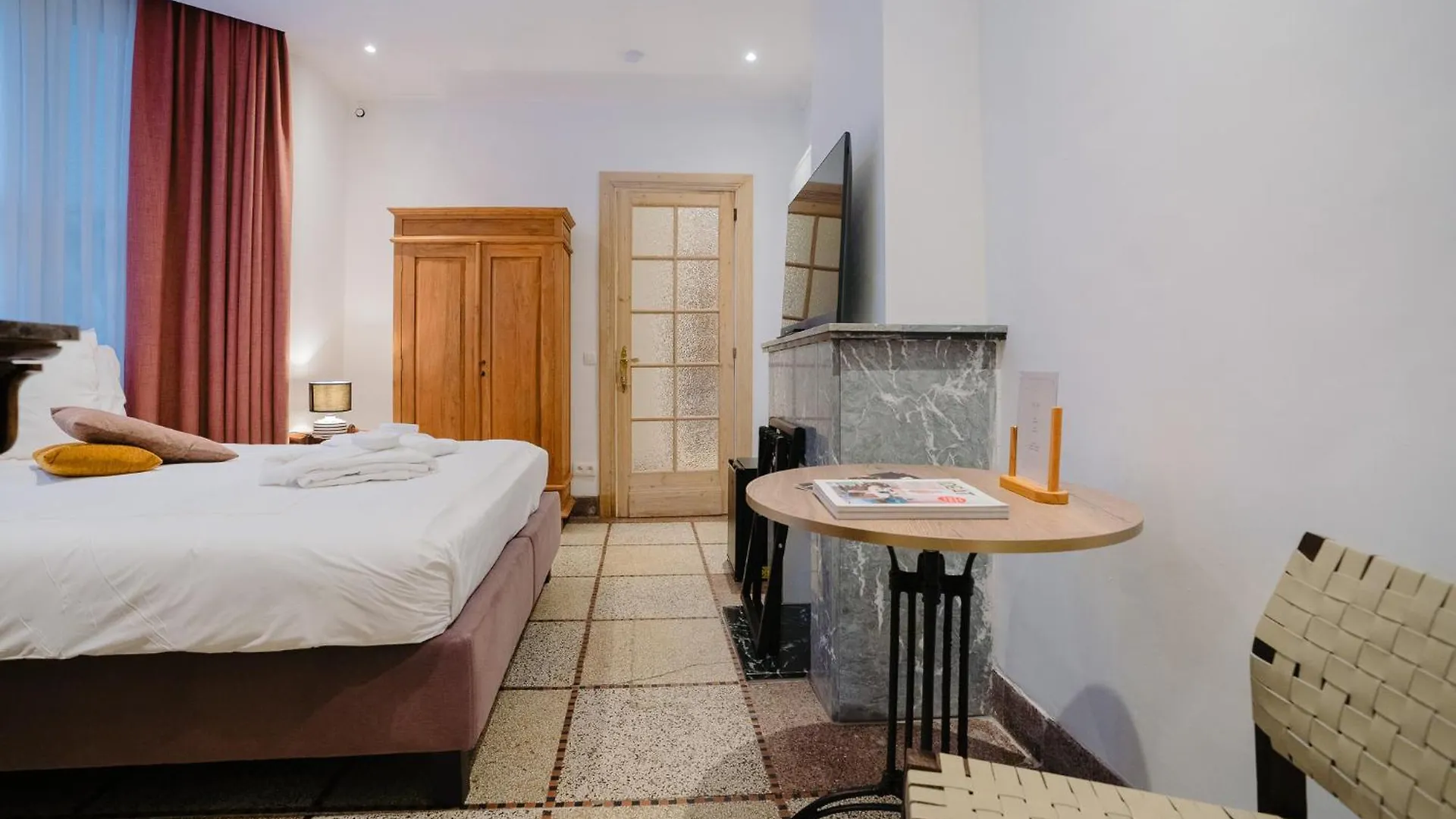 Circa 1929 Bed & Breakfast Ostend